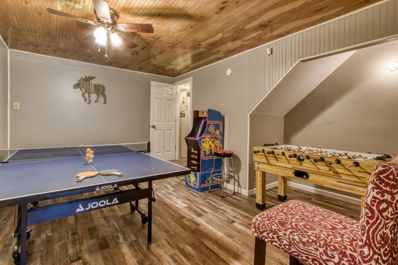 Fun & Games By Honeybearcabins 2Br/1Ba Sleeps 7 Sevierville Exterior photo