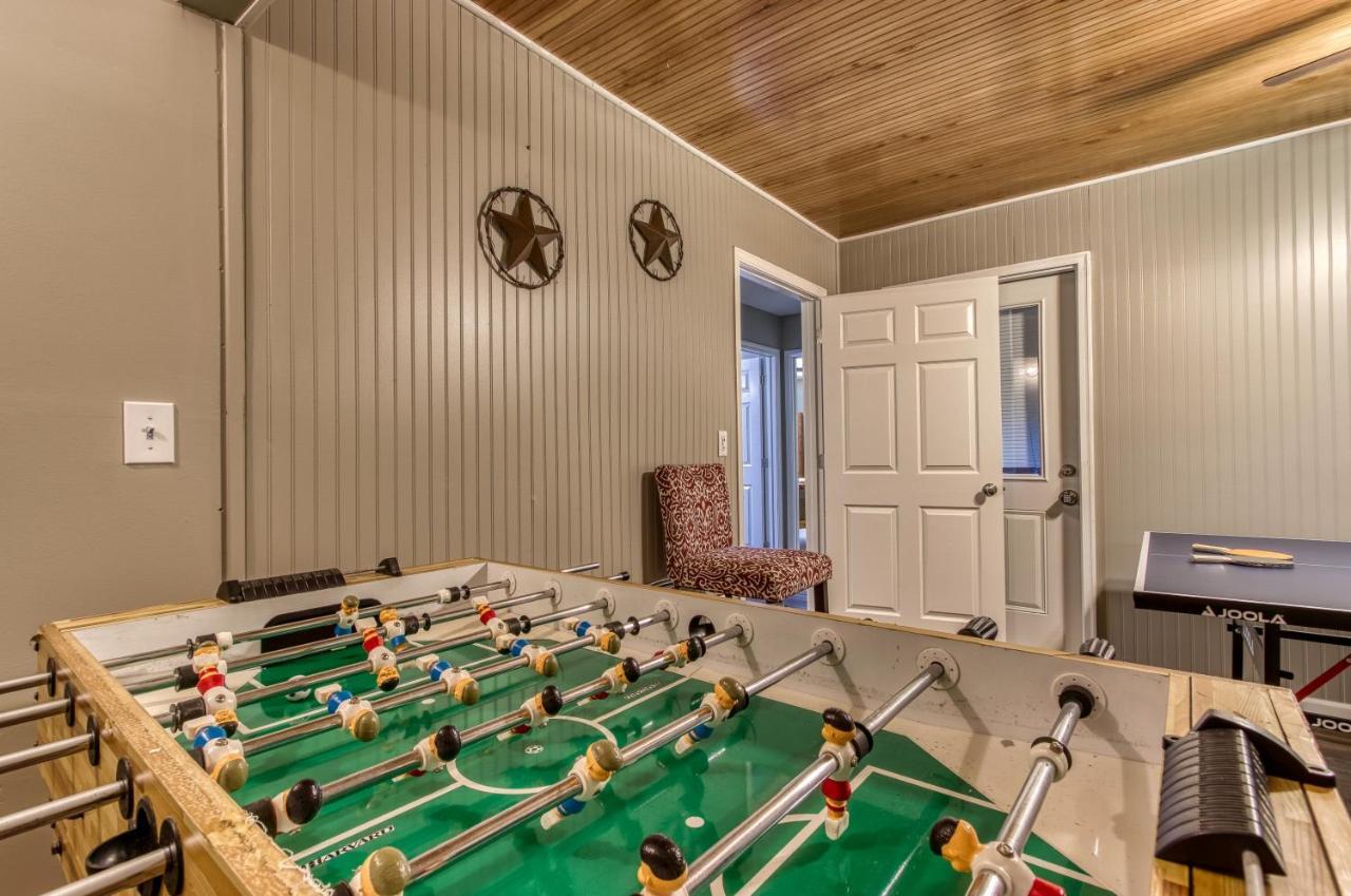 Fun & Games By Honeybearcabins 2Br/1Ba Sleeps 7 Sevierville Exterior photo