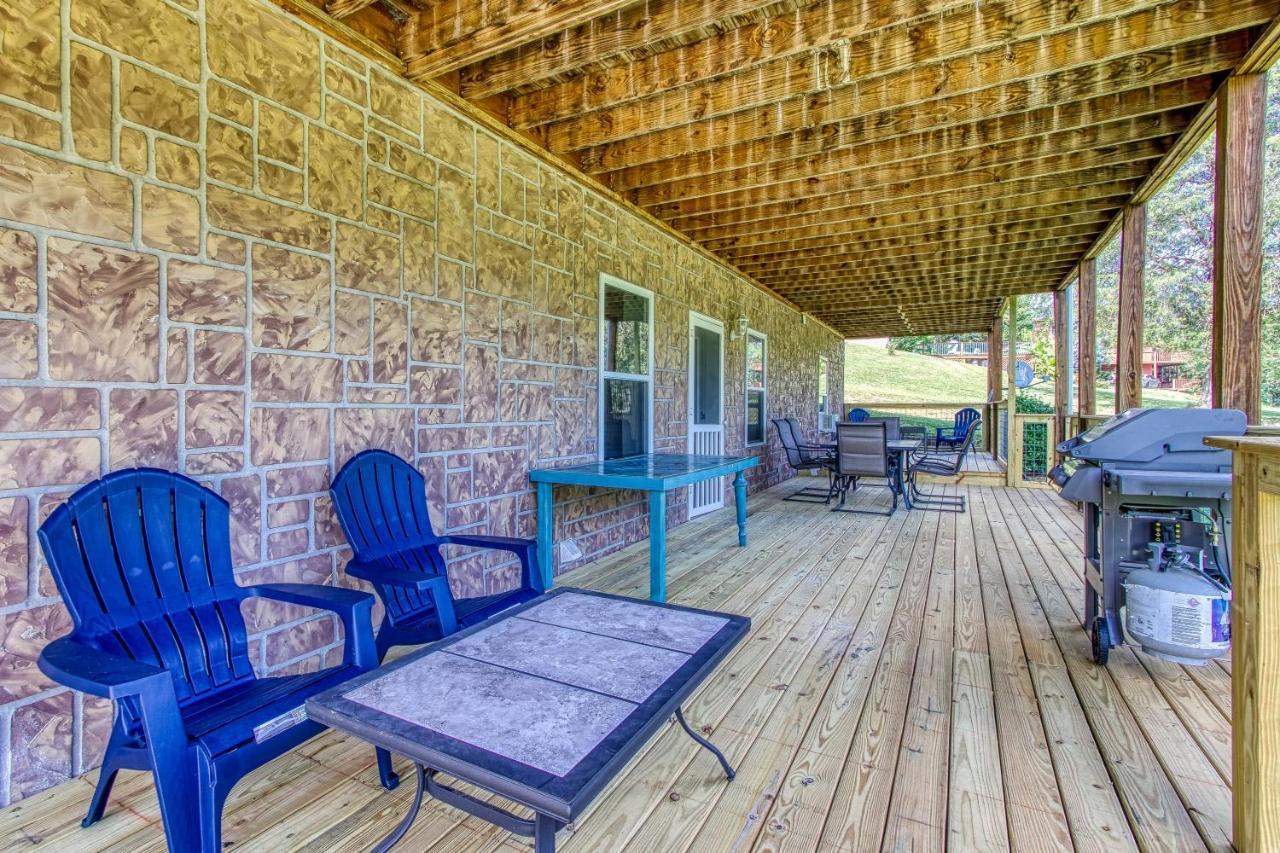 Fun & Games By Honeybearcabins 2Br/1Ba Sleeps 7 Sevierville Exterior photo