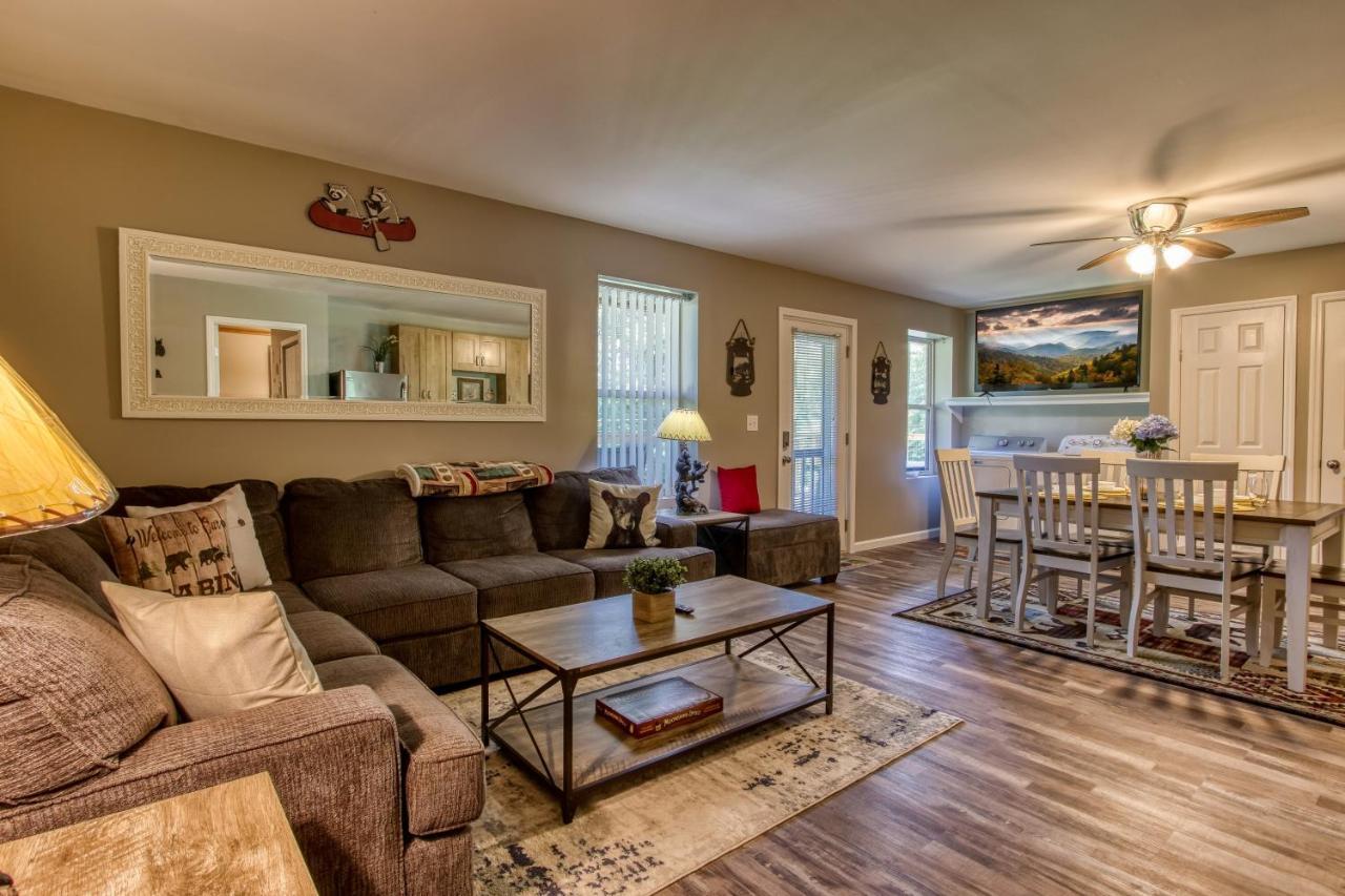 Fun & Games By Honeybearcabins 2Br/1Ba Sleeps 7 Sevierville Exterior photo